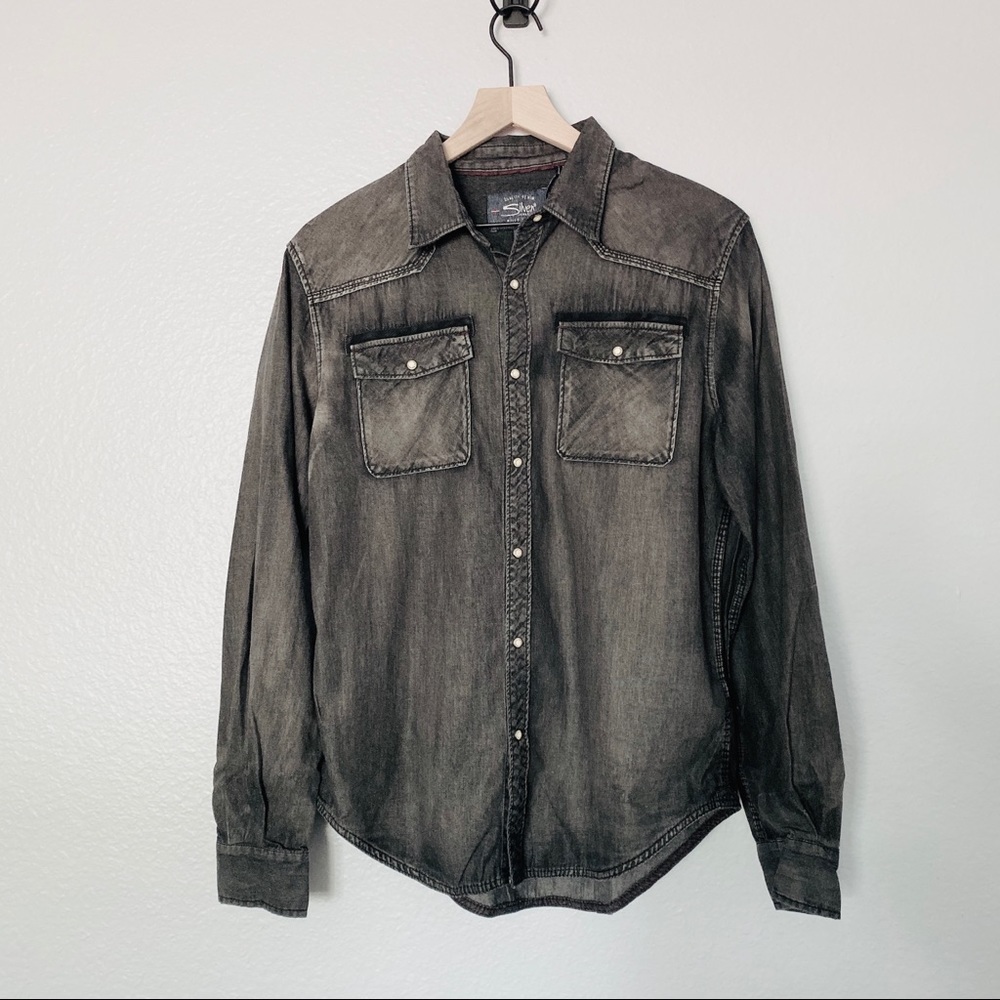 SILVER JEANS long sleeve button up collared shirt